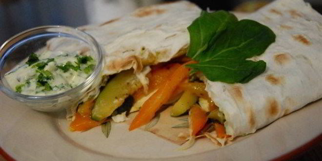 Рецепт овощной шаурмы с чесночным соусом