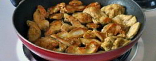 Шаг 2: шаурмы с капустой и курицей