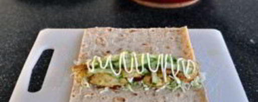 Шаг 7: шаурмы с капустой и курицей