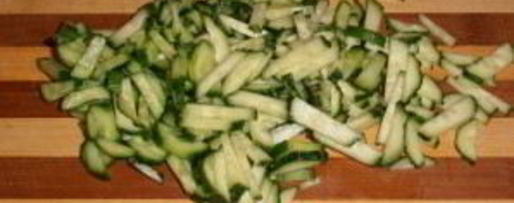 Шаг 2: шаурмы с колбасой