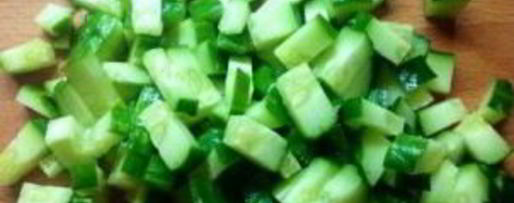 Шаг 3: шаурмы с крабовыми палочками