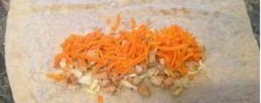 Шаг 5: шаурмы с крабовыми палочками