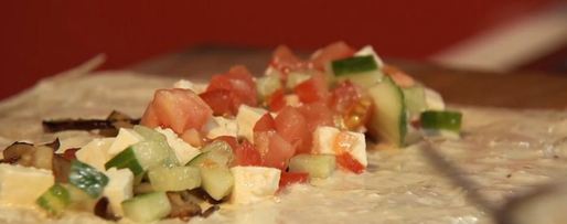 Шаг 4: шавермы с бараниной, брынзой и баклажанами