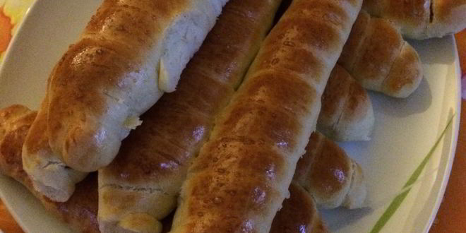 Рецепт сосисок в сдобном тесте