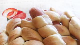 Рецепт Сосисок в слоеном бездрожжевом тесте в духовке