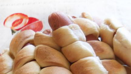 Рецепт Сосисок в слоеном бездрожжевом тесте в духовке