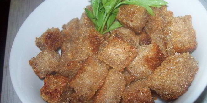 Рецепт чесночно-лимонных сухарики для салатов