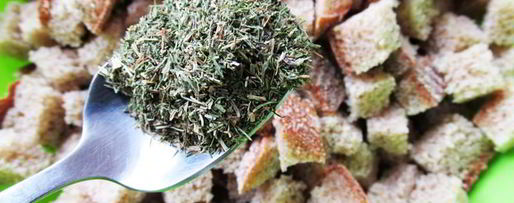 Шаг 3: хлебных сухариков