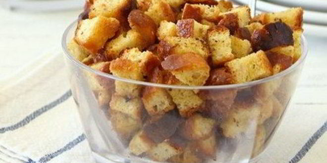 Рецепт пикантных сухариков с базиликом