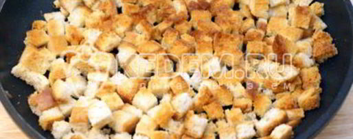 Шаг 3: сухариков аппетитных