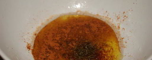 Шаг 5: сухариков белых и черные