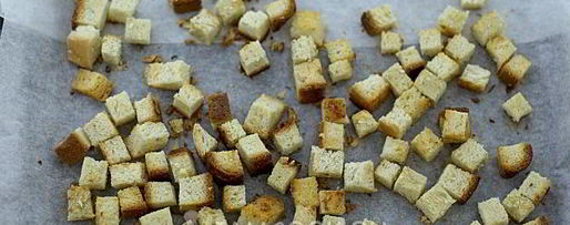 Шаг 7: сухариков чесночных