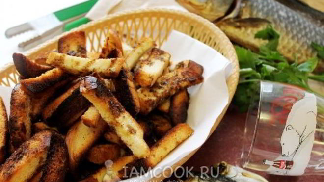 Рецепт Сухариков к пиву с куркумой и пряными травами