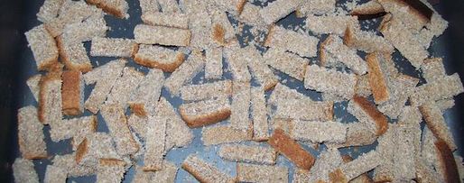 Шаг 1: сухариков похрустим