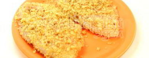 Шаг 3: тилапии в сухариках