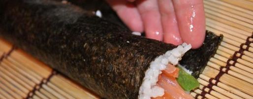 Шаг 8: маков суши с лососем и авокадо