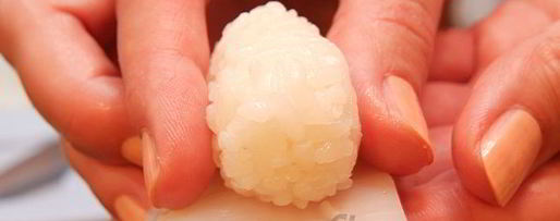 Шаг 5: нигирей-суш с кальмаром