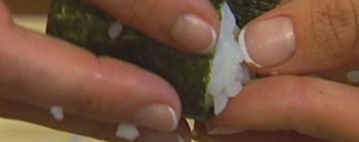 Шаг 4: суш-лодочек с икрой