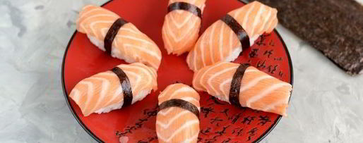 Шаг 9: суш нигири и гунканы с лососем