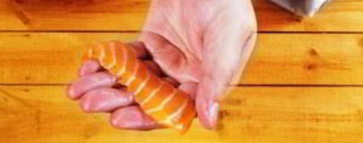 Шаг 2: суш с лососем