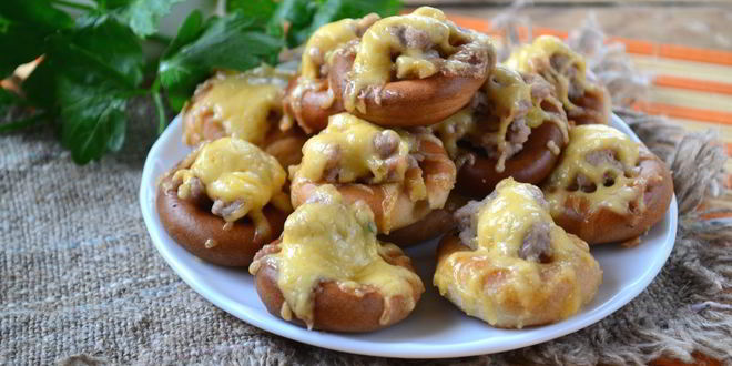 Рецепт сушек, фаршированных фаршем