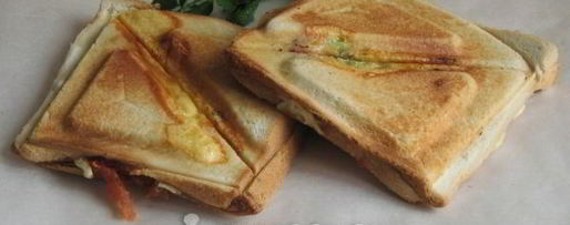 Шаг 8: горячих сэндвичей с колбасой, сыром и помидорами