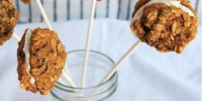 Рецепт мини-сэндвичей с овсяным печеньем и коричным мороженым на палочке