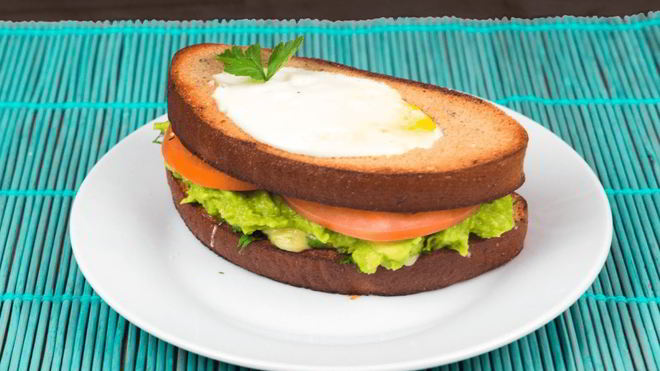 Рецепт Супера сытного сэндвич на завтрак