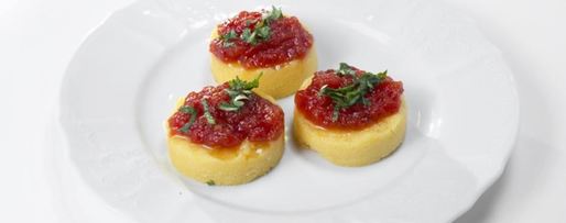 Шаг 2: сэндвича из поленты и томатного варенья