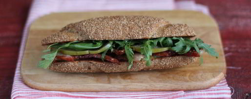 Шаг 6: сэндвича с беконом и руколой