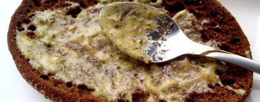 Шаг 4: сэндвича с говядиной, лисичками и горчичным соусом