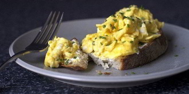 Рецепт сэндвича с яйцом и зеленью