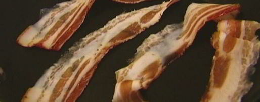 Шаг 4: сэндвича с жареными помидорами, беконом и горчичным соусом