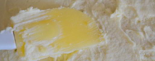 Шаг 11: сэндвича виктории с клубничныма джемома и сливочныма кремома