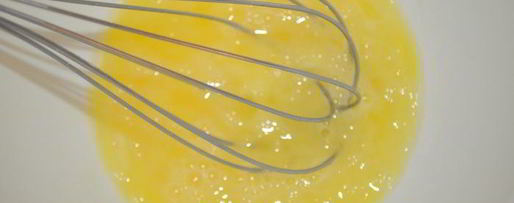 Шаг 2: сэндвича виктории с клубничныма джемома и сливочныма кремома