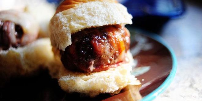 Рецепт сэндвичей с фрикадельками в беконе