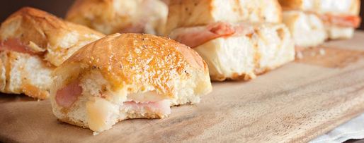 Шаг 14: сэндвичей с ветчиной и сыром