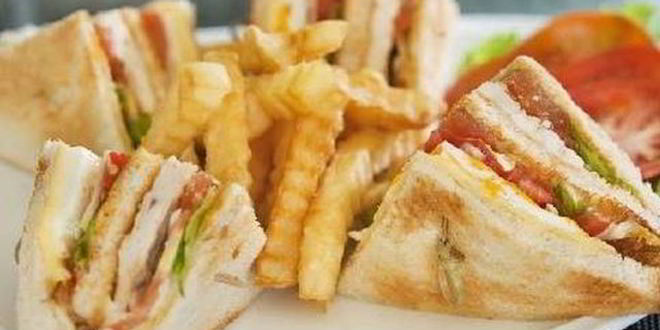 Рецепт сытного клубного сэндвича