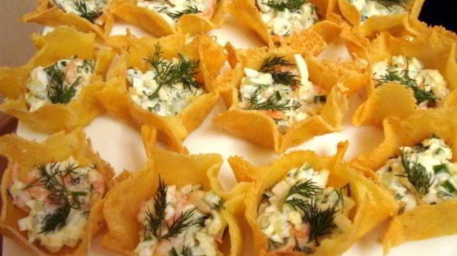 Рецепт Сырных тарталеток с салатом из креветок