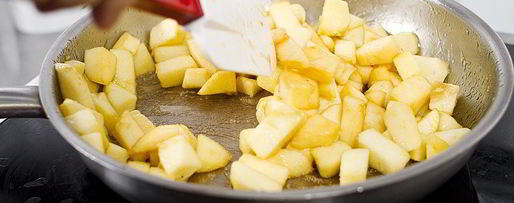 Шаг 1: тарталетки с антоновкой