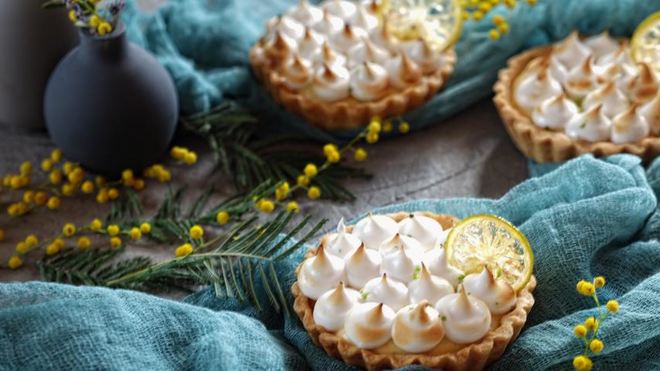 Рецепт Тарталеток с лимонно-лаймовым кремом и меренгой