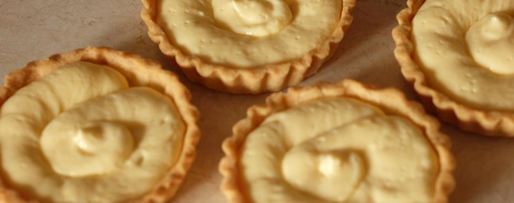 Шаг 22: тарталеток с лимонно-лаймовым кремом и меренгой