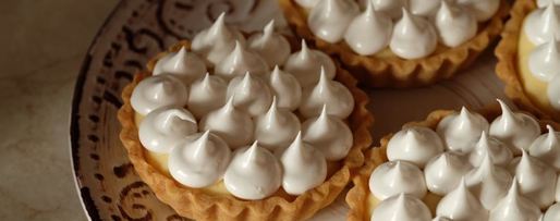 Шаг 24: тарталеток с лимонно-лаймовым кремом и меренгой