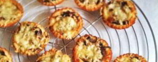 Шаг 1: тарталеток с маринованными грибами