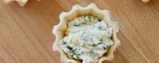 Шаг 2: тарталеток с сырной начинкой