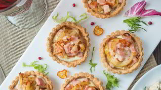 Рецепт Тарталеток с ветчиной и луком