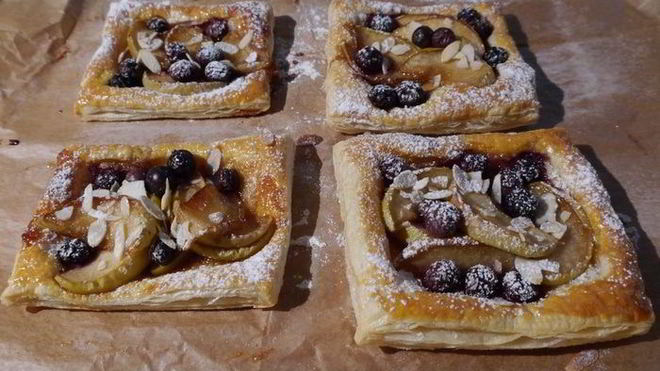 Рецепт Тарталеток с яблоками и голубикой