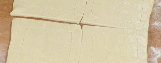 Шаг 2: тарталеток с яблоками и голубикой