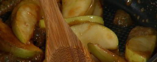 Шаг 9: тарталеток с яблоками и голубикой