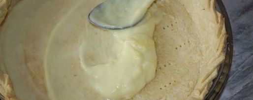 Шаг 4: грушевого тарта с заварным кремом и абрикосовыми косточками